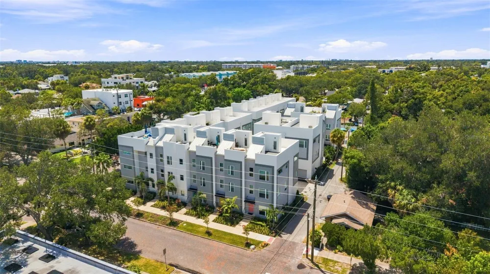 116 26TH STREET St Petersburg, FL 33713