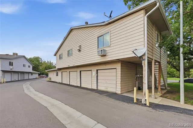 92 Newark Street #C Aurora, CO 80012