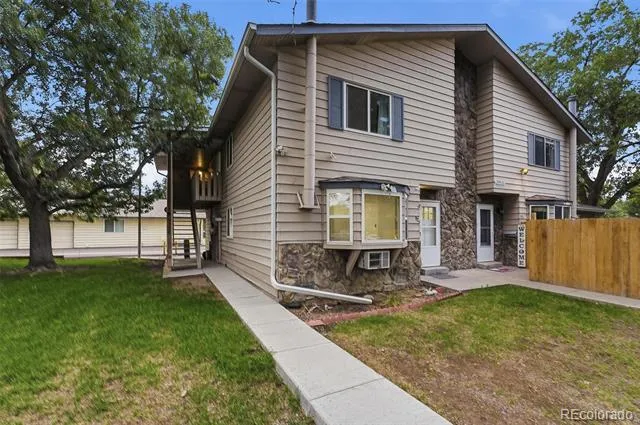 92 Newark Street #C Aurora, CO 80012