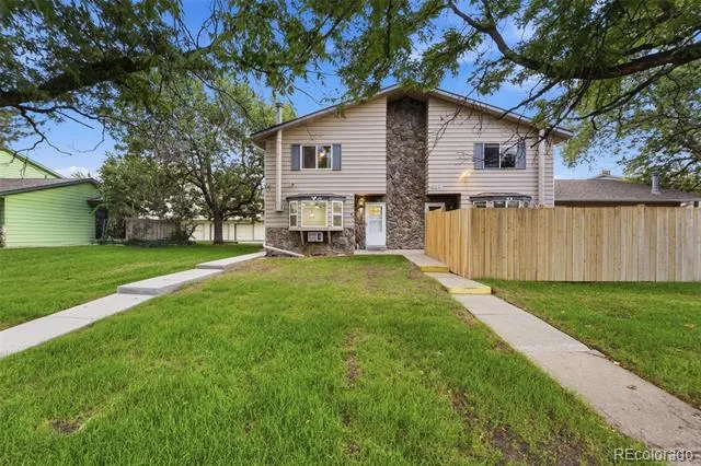 92 Newark Street #C Aurora, CO 80012