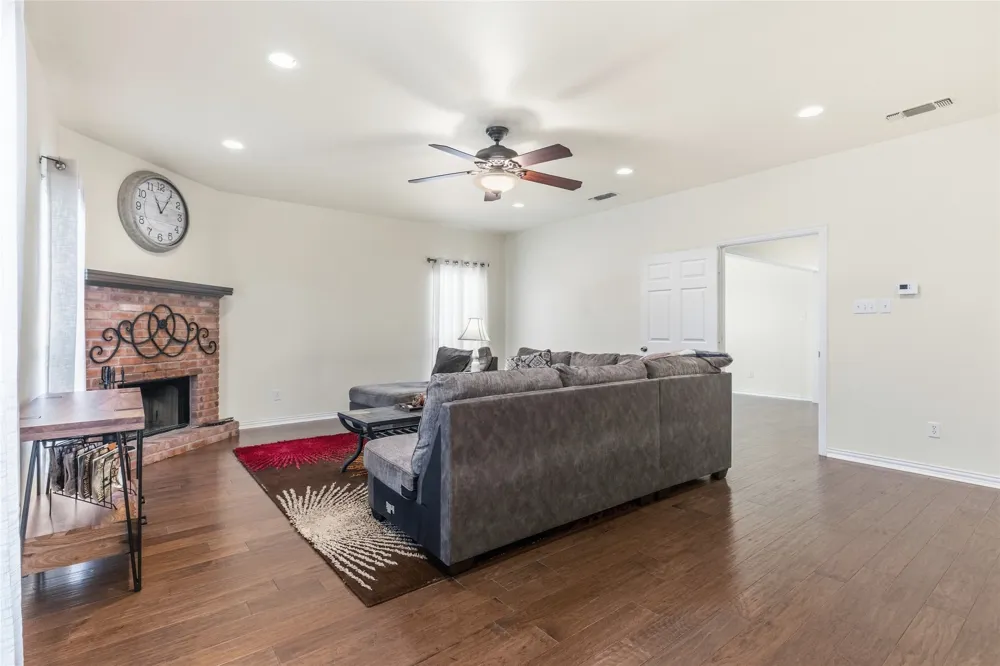 1308 Madeline Street Commerce, TX 75428