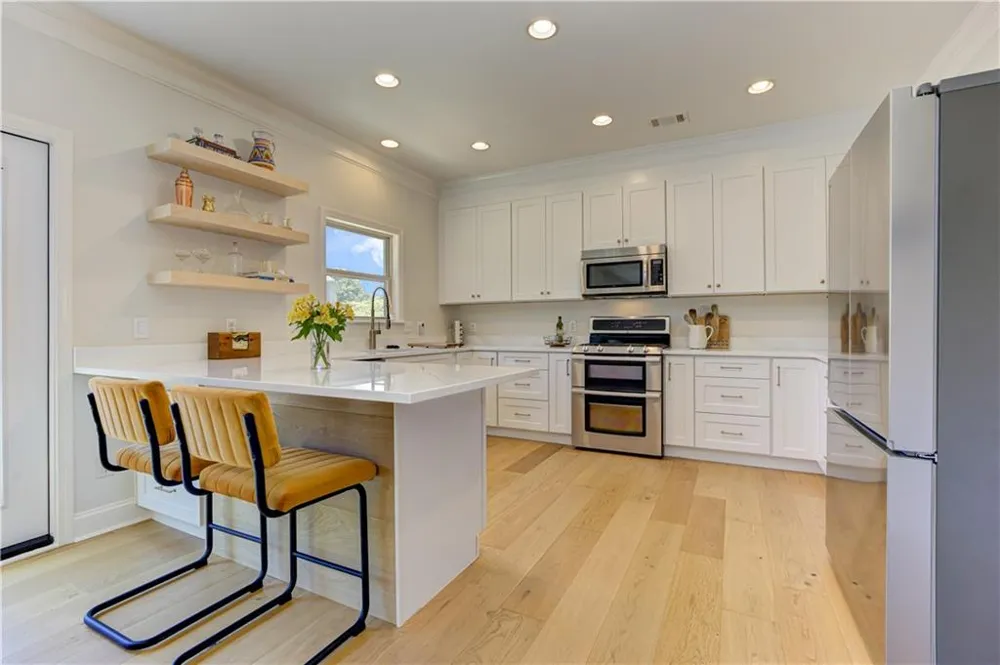 330 Lockwood Place Alpharetta, GA 30004
