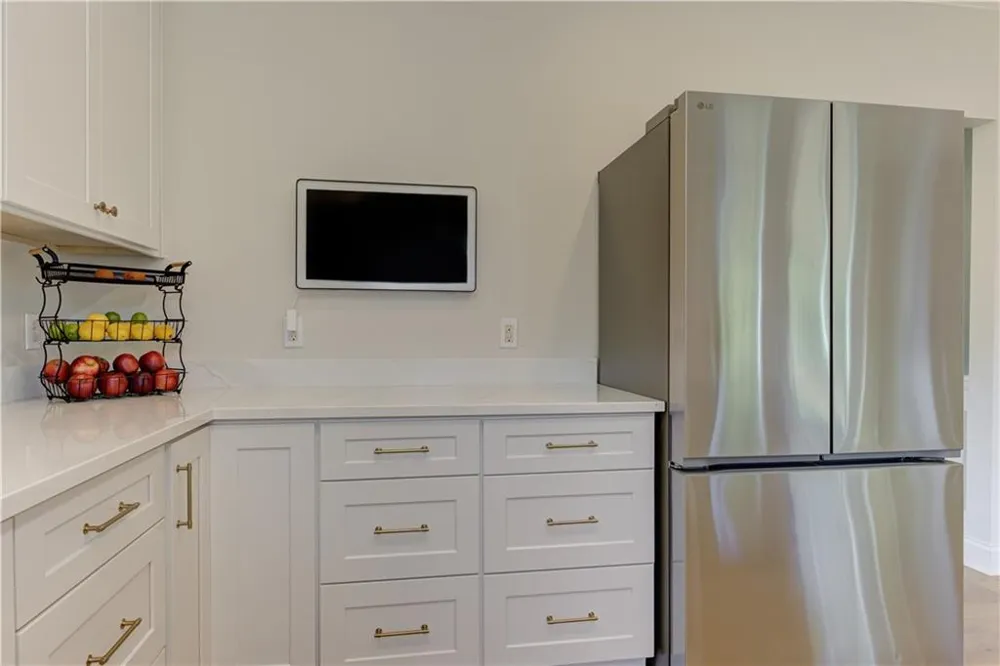 330 Lockwood Place Alpharetta, GA 30004