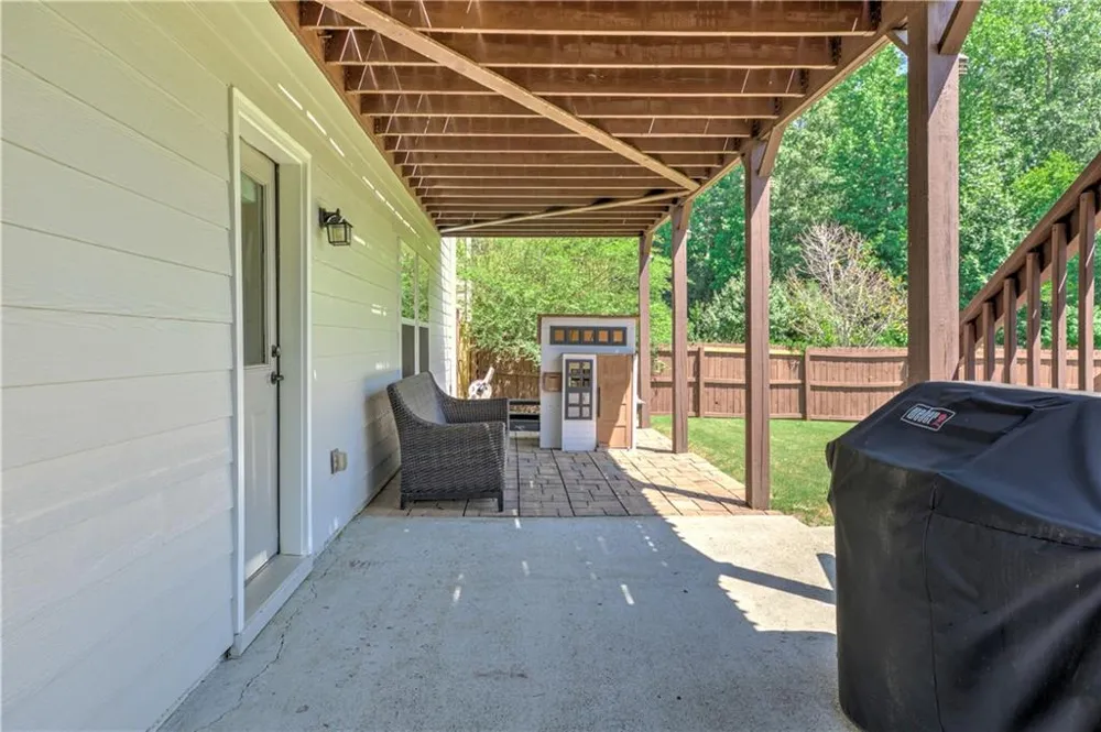 330 Lockwood Place Alpharetta, GA 30004