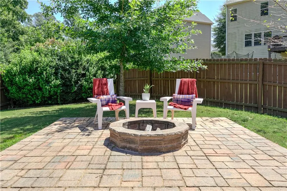 330 Lockwood Place Alpharetta, GA 30004