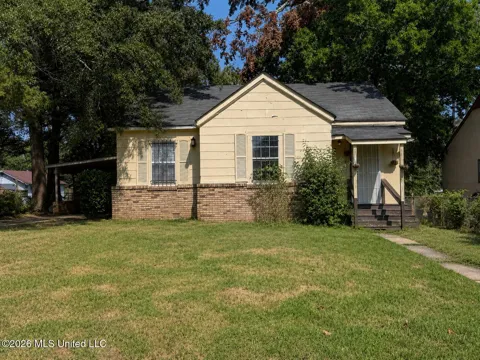 272 Fredrica Avenue