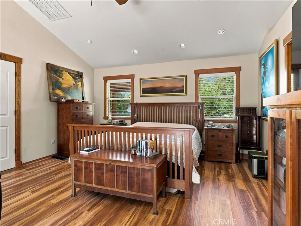 39771 S Cedar Vista Circle S Bass Lake, CA 93644