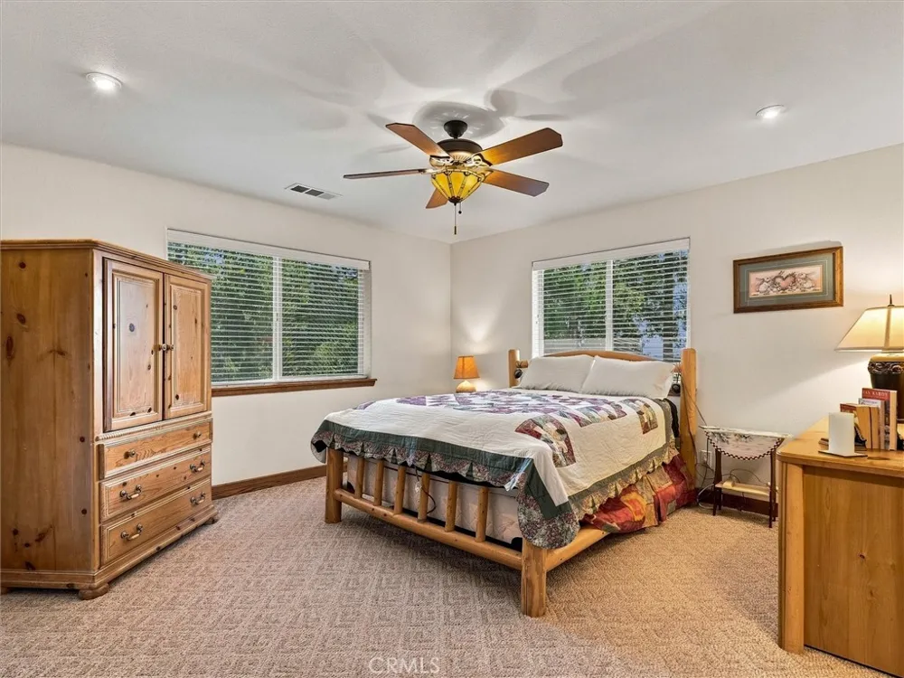 39771 S Cedar Vista Circle S Bass Lake, CA 93644