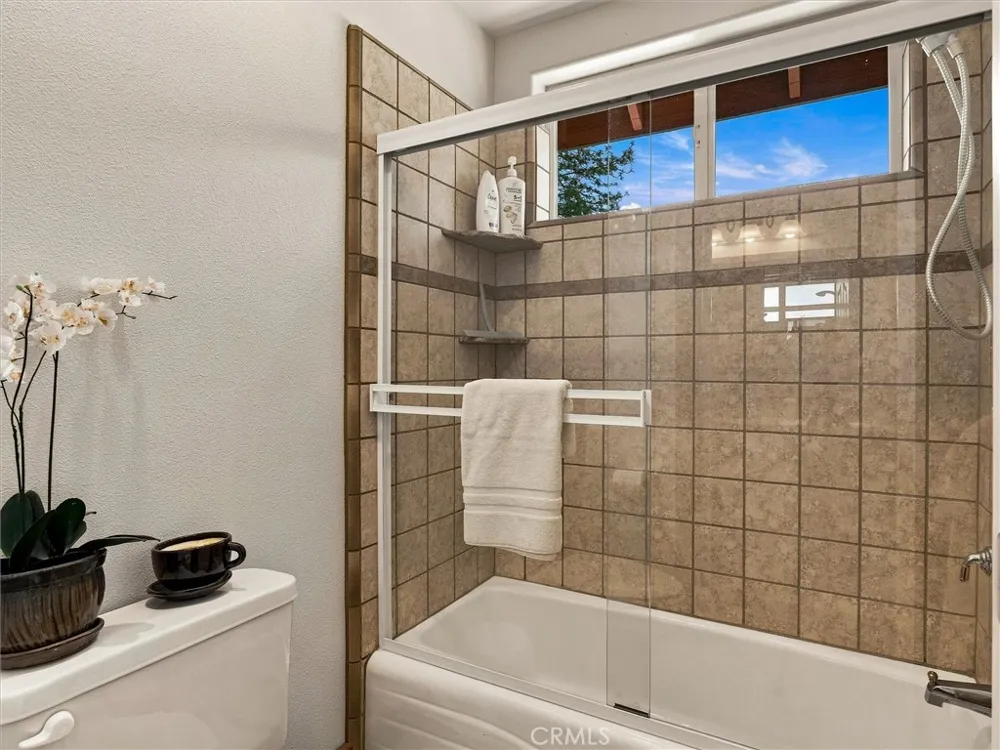 39771 S Cedar Vista Circle S Bass Lake, CA 93644