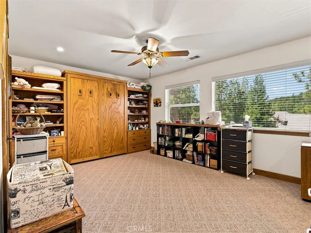 39771 S Cedar Vista Circle S Bass Lake, CA 93644