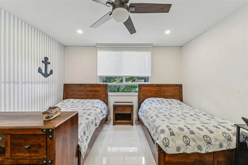 121 Crandon Blvd #251 Key Biscayne, FL 33149
