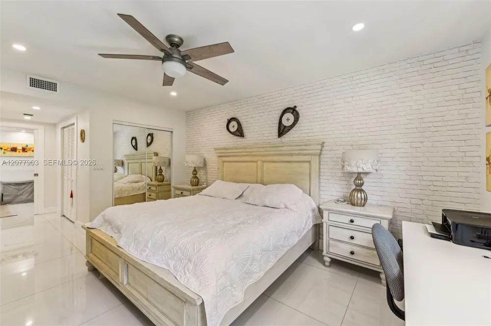 121 Crandon Blvd #251 Key Biscayne, FL 33149