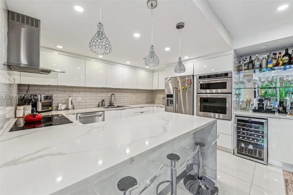 121 Crandon Blvd #251 Key Biscayne, FL 33149