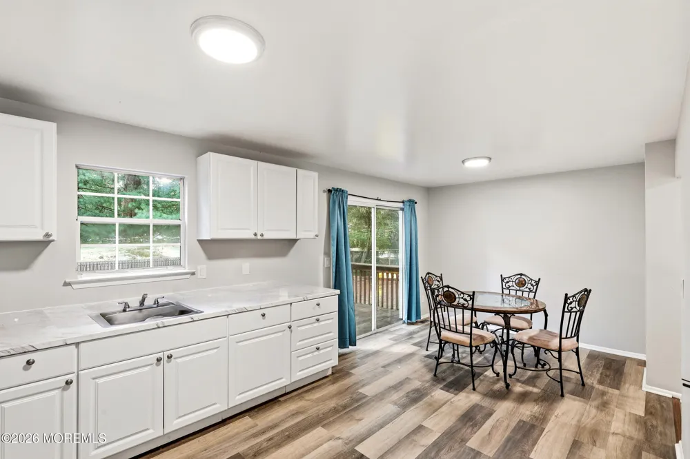 572 Davids Court Lakewood, NJ 08701