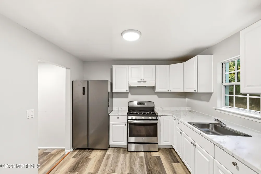 572 Davids Court Lakewood, NJ 08701