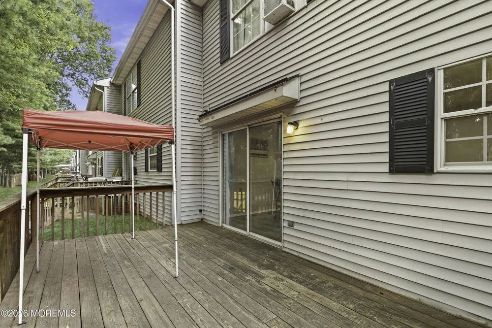 572 Davids Court Lakewood, NJ 08701