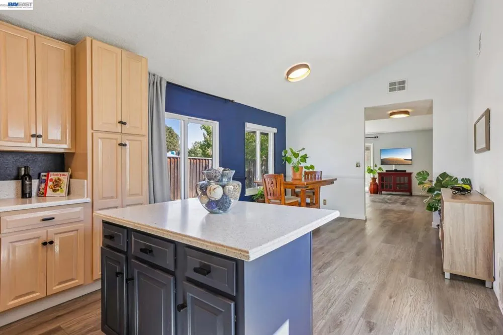 1899 Bluebell Drive Livermore, CA 94551