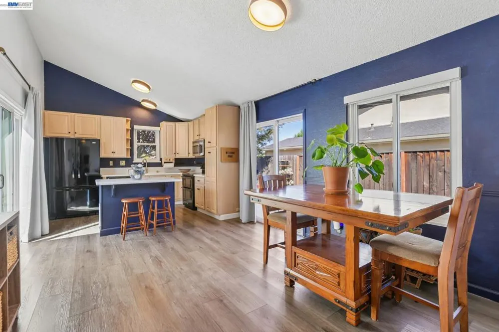 1899 Bluebell Drive Livermore, CA 94551