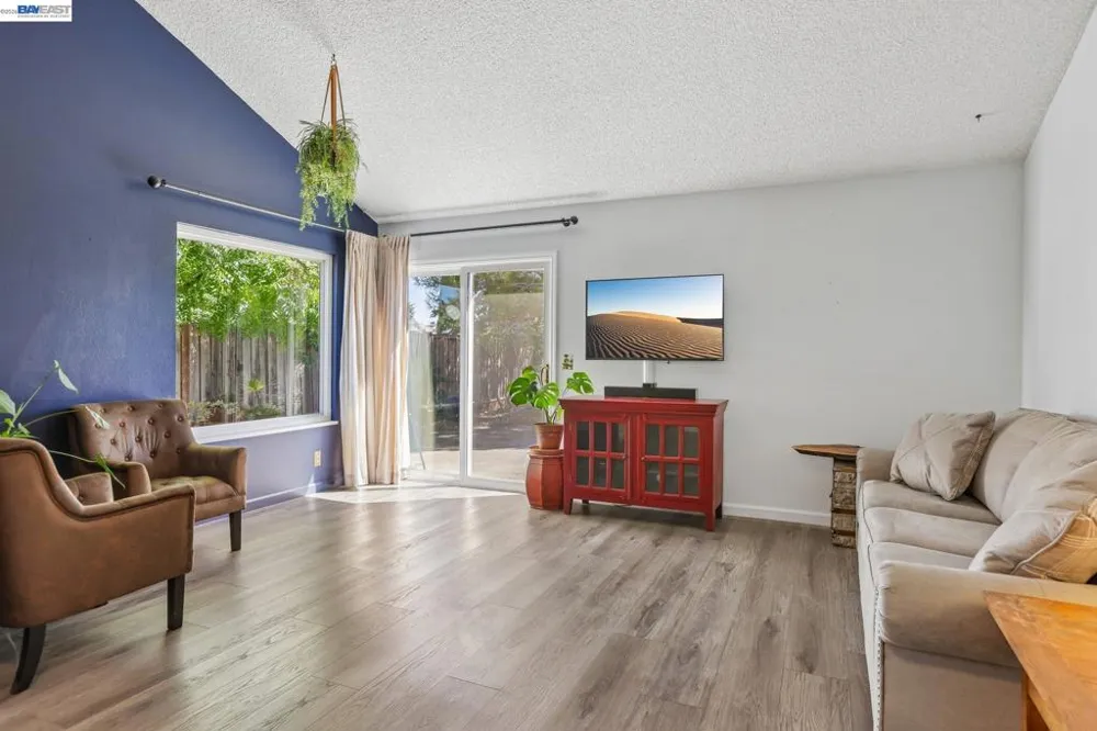 1899 Bluebell Drive Livermore, CA 94551