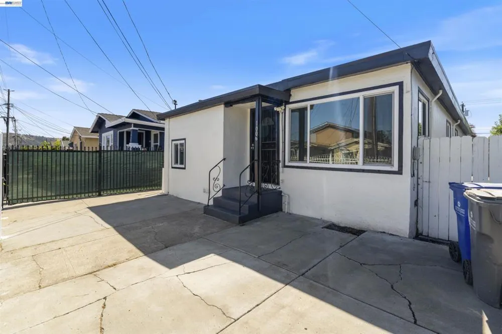 1006 72nd Ave Oakland, CA 94621