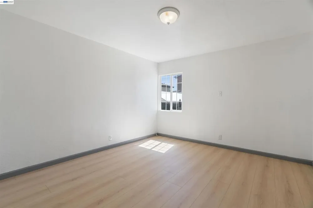 1006 72nd Ave Oakland, CA 94621