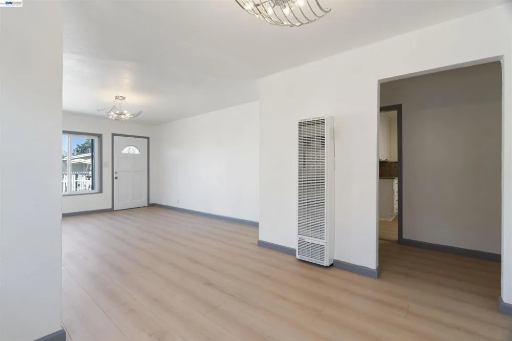 1006 72nd Ave Oakland, CA 94621