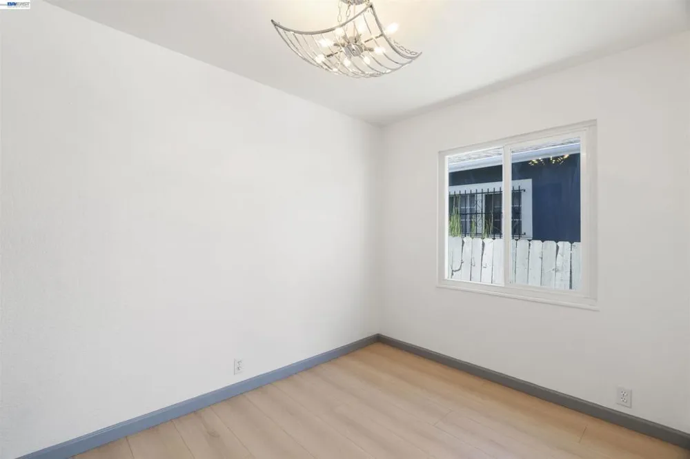 1006 72nd Ave Oakland, CA 94621