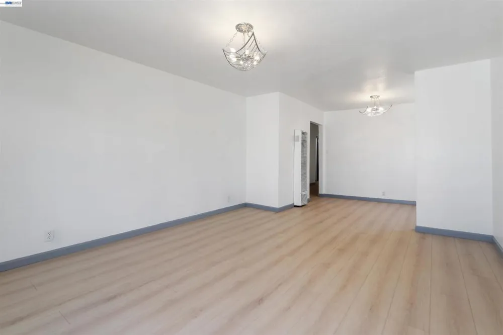 1006 72nd Ave Oakland, CA 94621