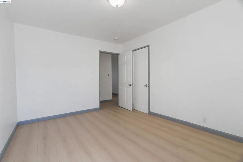 1006 72nd Ave Oakland, CA 94621