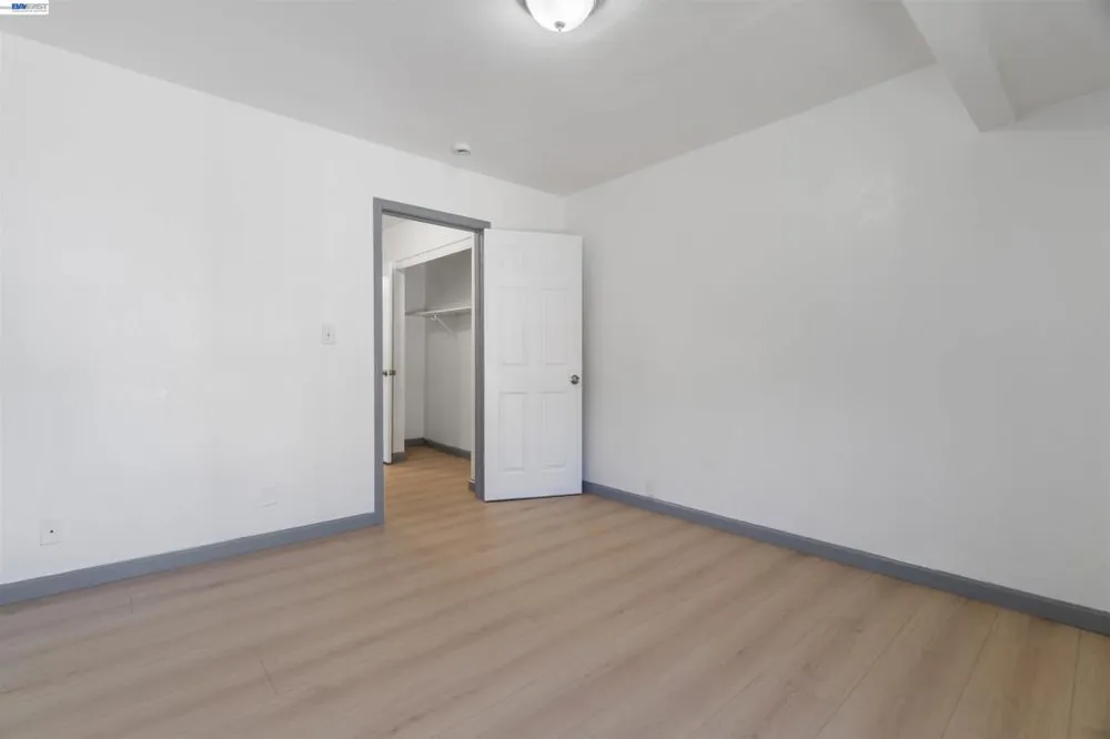 1006 72nd Ave Oakland, CA 94621