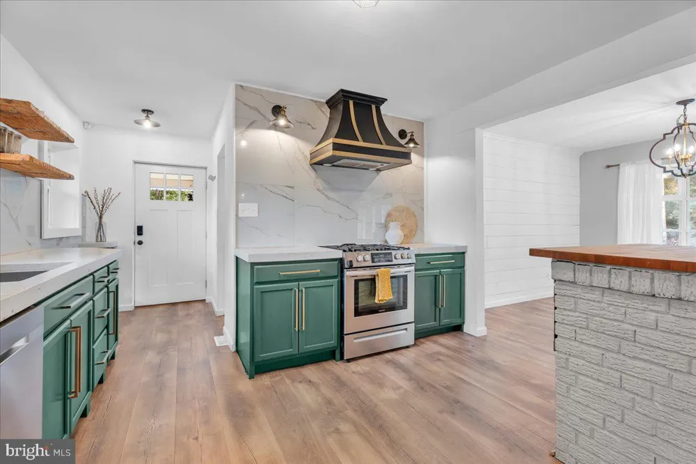 101 ARTHUR AVENUE Chesilhurst, NJ 08089