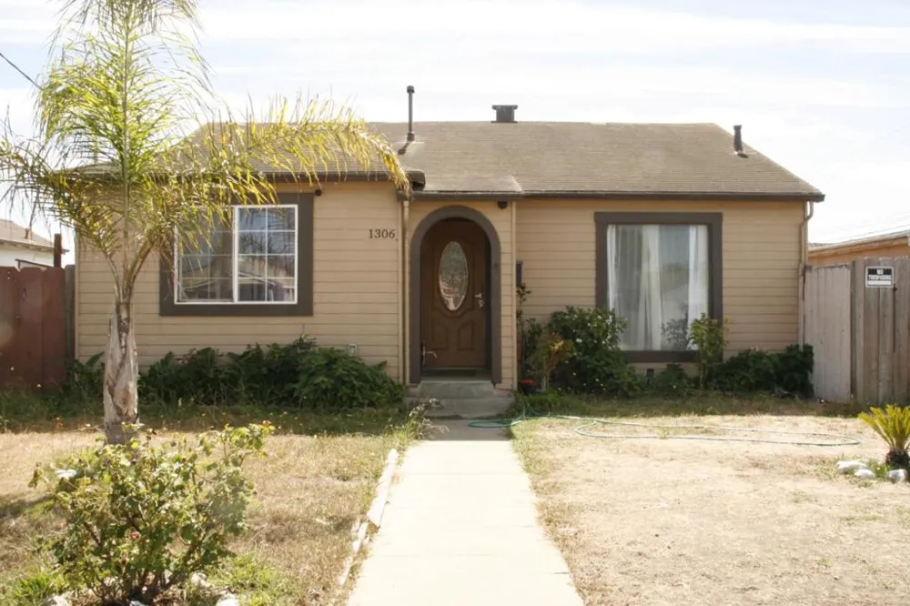 1306 Second Avenue Salinas, CA 93905