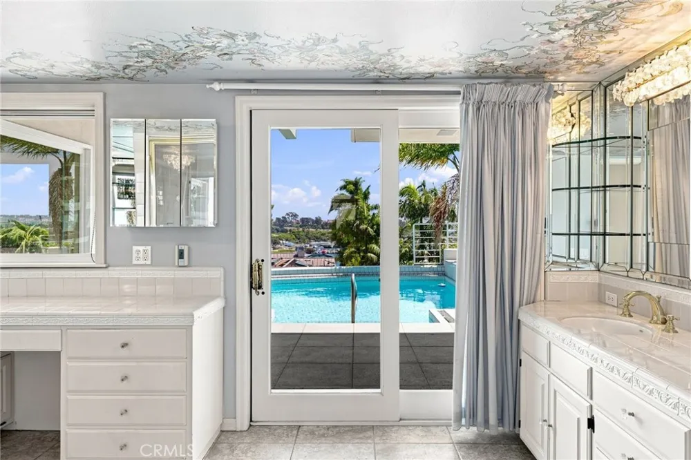 1026 Santiago Drive Newport Beach, CA 92660