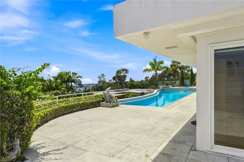 1026 Santiago Drive Newport Beach, CA 92660