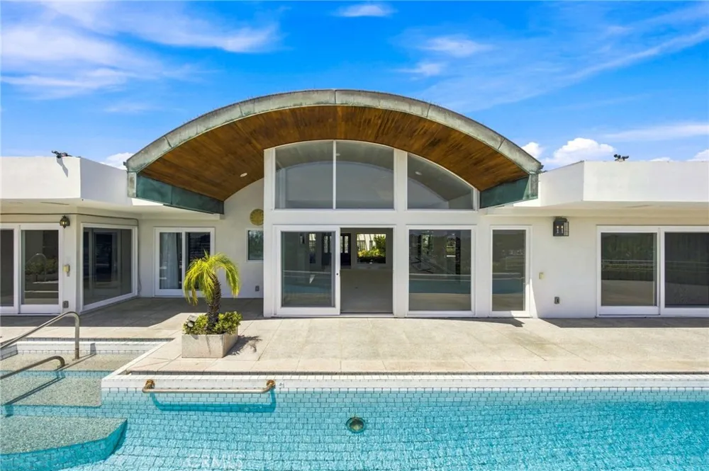 1026 Santiago Drive Newport Beach, CA 92660