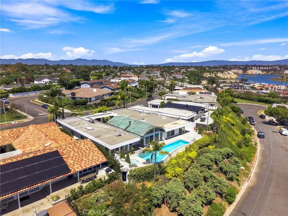 1026 Santiago Drive Newport Beach, CA 92660