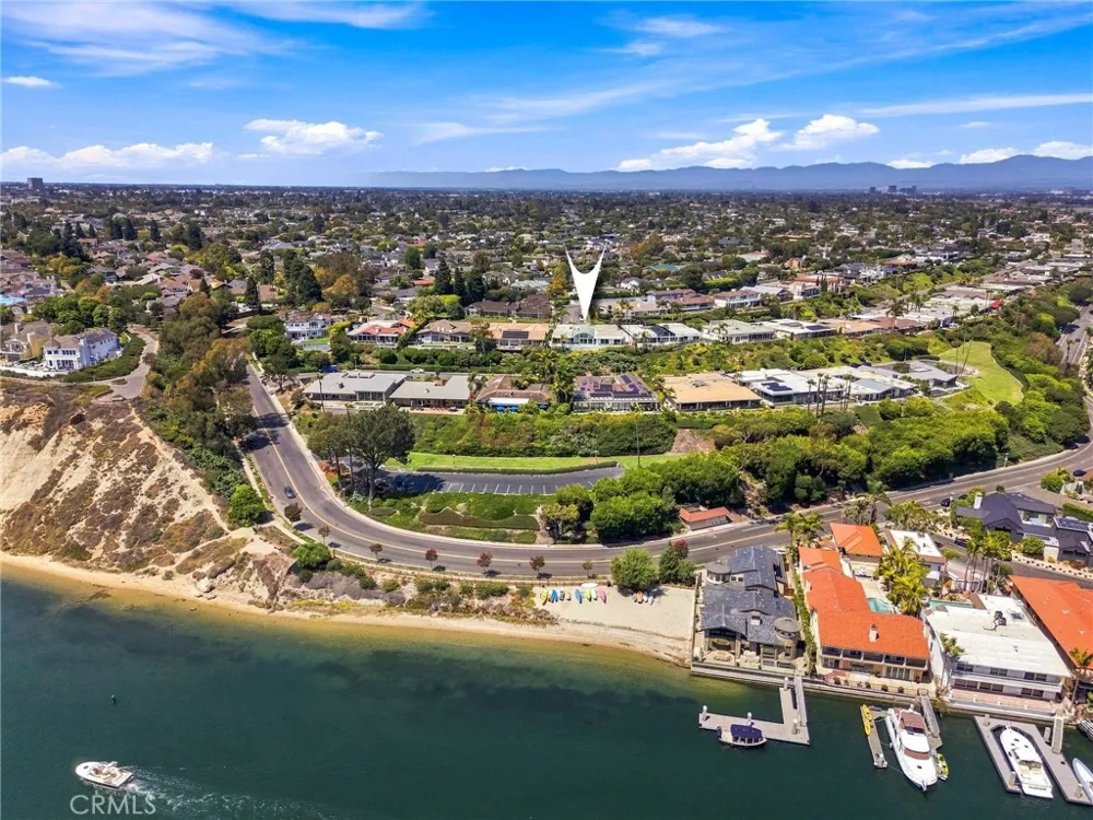 1026 Santiago Drive Newport Beach, CA 92660