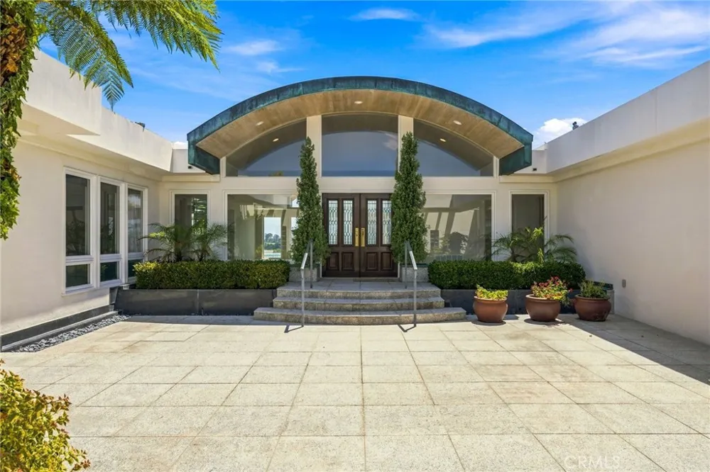 1026 Santiago Drive Newport Beach, CA 92660