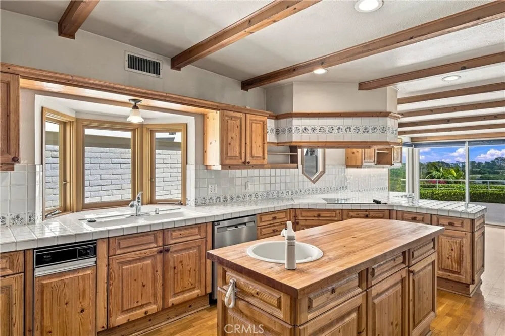 1026 Santiago Drive Newport Beach, CA 92660