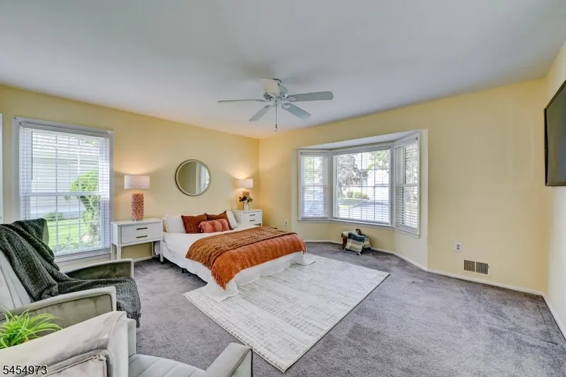 226 Crescenzi Ct West Orange, NJ 07052