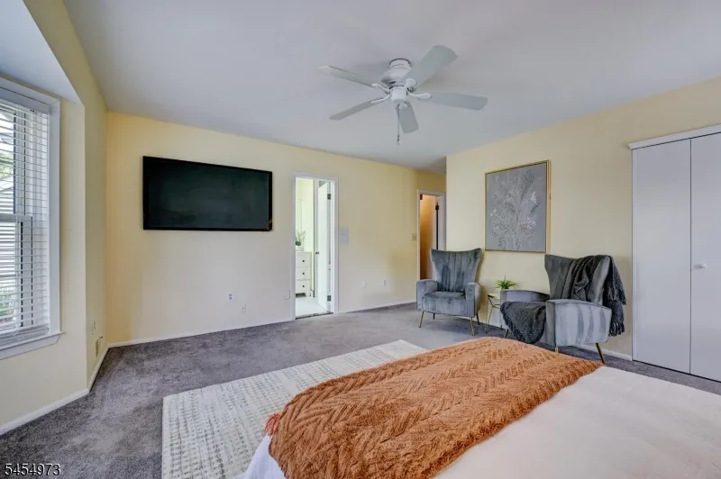 226 Crescenzi Ct West Orange, NJ 07052