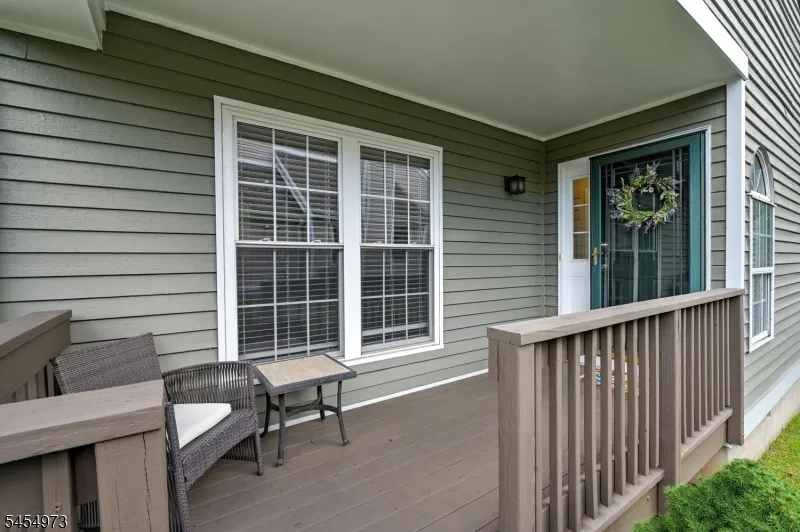 226 Crescenzi Ct West Orange, NJ 07052