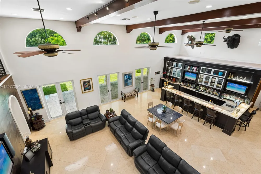 6600 SW 111th St Pinecrest, FL 33156