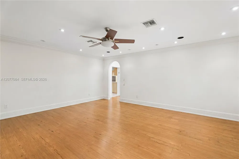 6600 SW 111th St Pinecrest, FL 33156