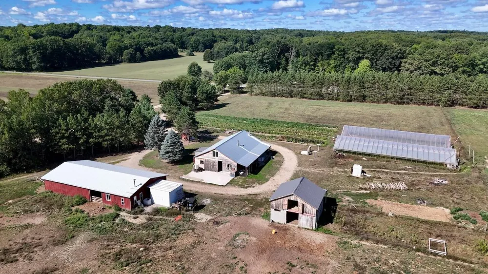 11276 Pine Grove Road NE Richland Township, MI 48891
