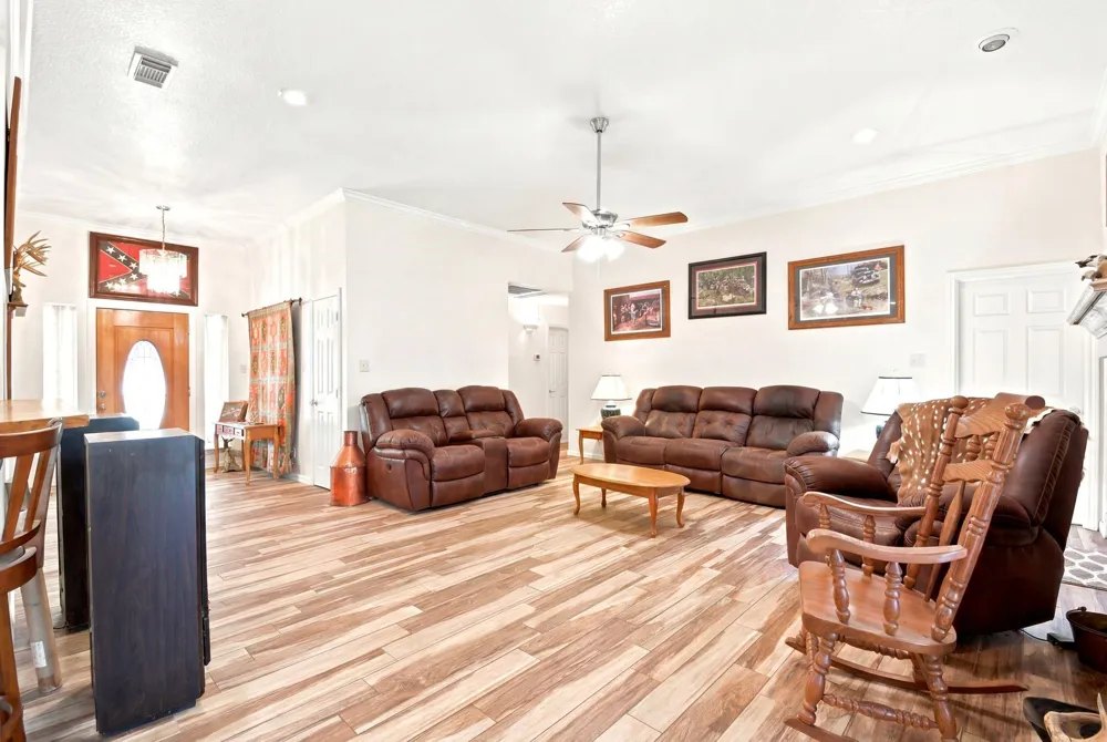 2203 Shouse Road Santa Fe, TX 77510