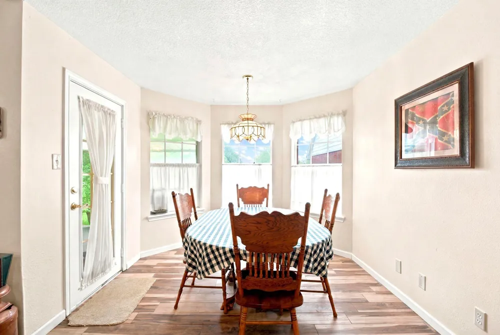 2203 Shouse Road Santa Fe, TX 77510
