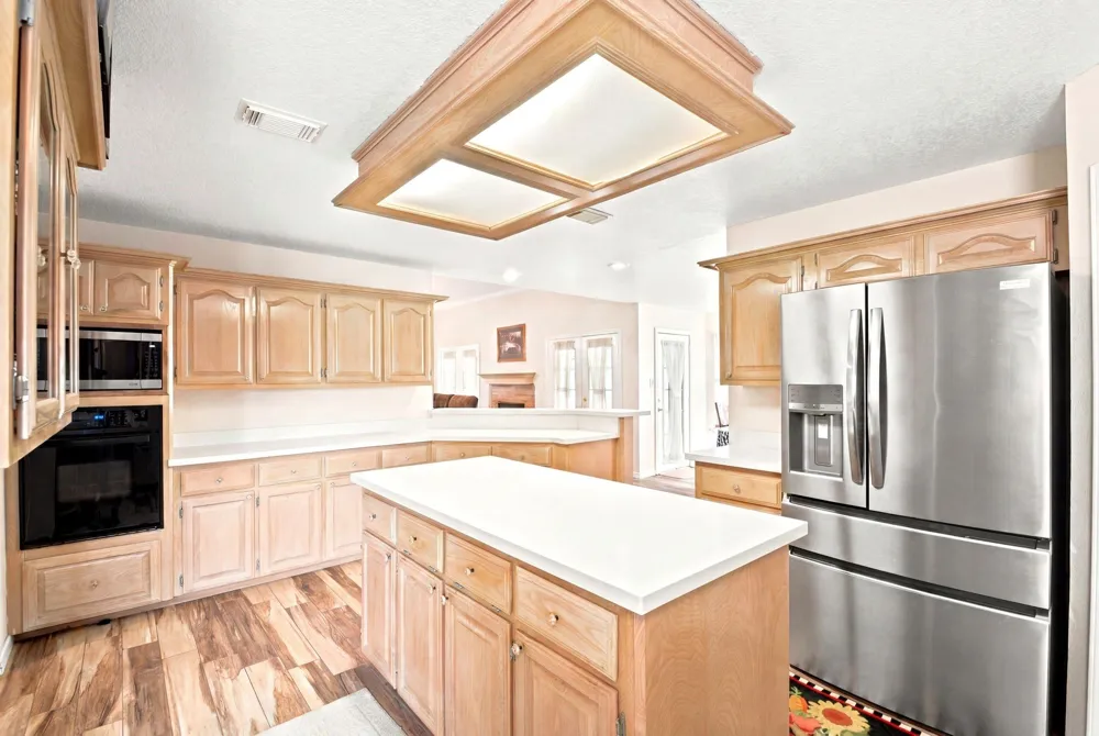 2203 Shouse Road Santa Fe, TX 77510
