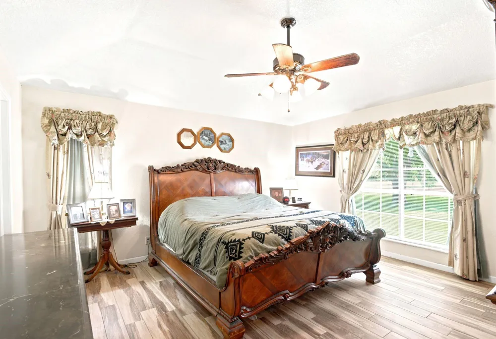2203 Shouse Road Santa Fe, TX 77510