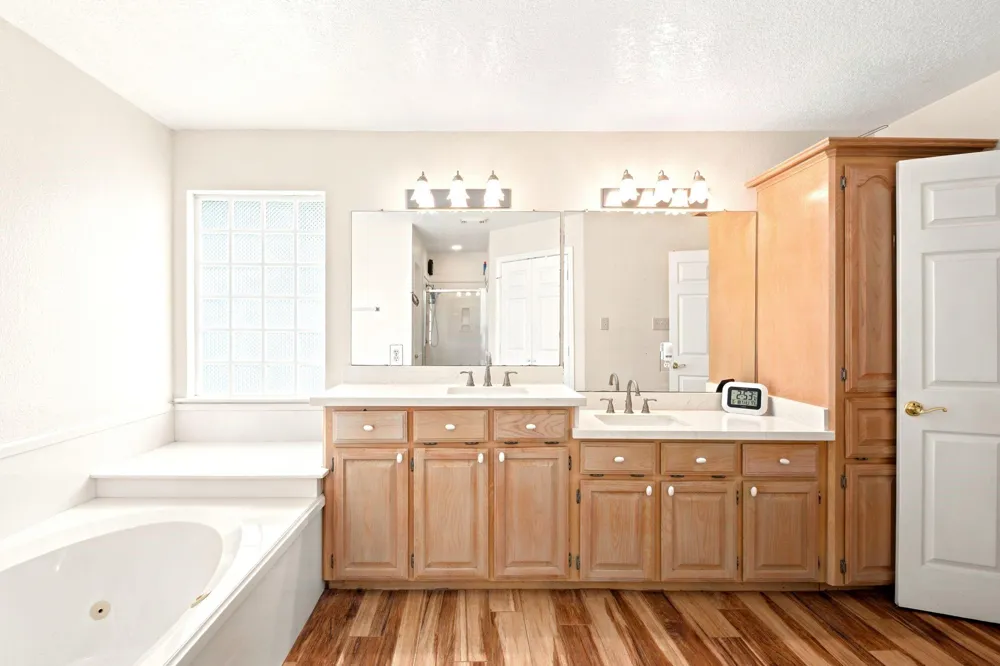 2203 Shouse Road Santa Fe, TX 77510
